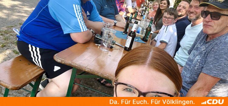 Erfolgreicher Nachbarschaftstreff am Sonnenhügel Erfolgreicher Nachbarschaftstreff am Sonnenhügel